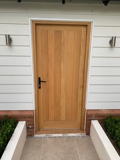 Oak TVG door and frame – Essex