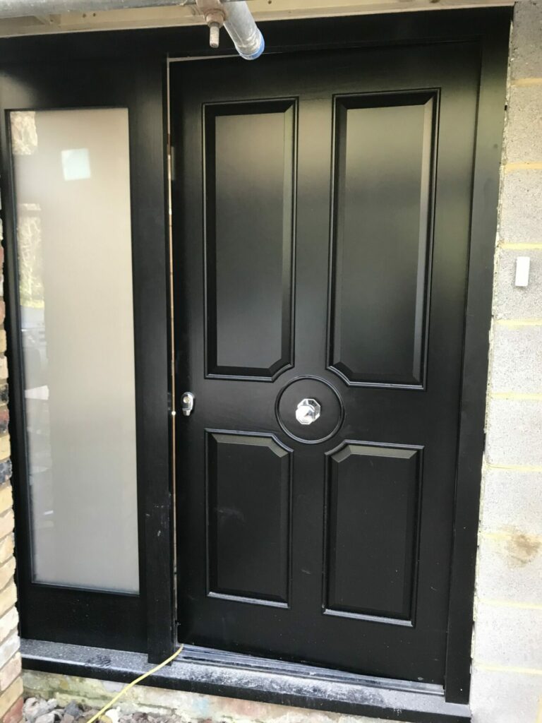 Accoya Front Door and Sidelight – Hertfordshire